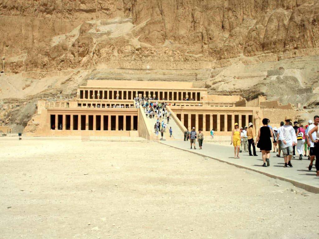 Trip to Cairo & Luxor from Port Said | Pyramids tours from Port Said